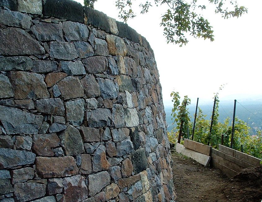 Weinbergsmauer Granit